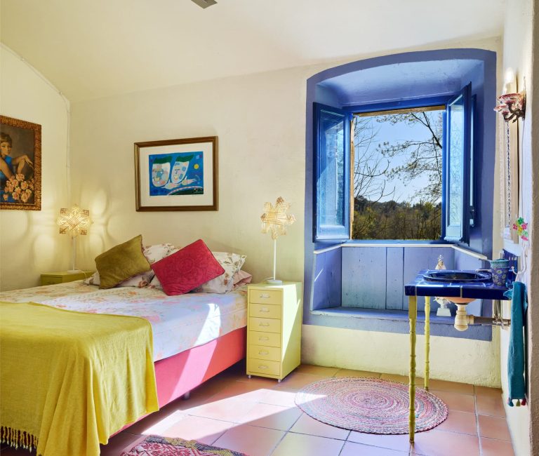 Knusse kamer De Heilige Maagd in B&B Can Portell bij Girona