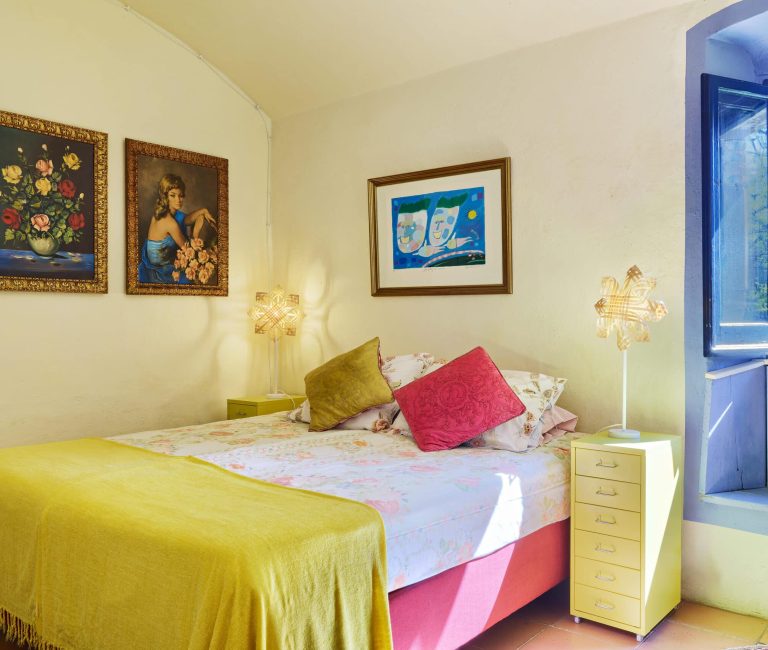 Knusse kamer De Heilige Maagd in B&B Can Portell bij Girona
