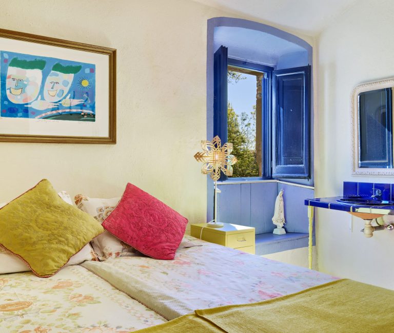 Knusse kamer De Heilige Maagd in B&B Can Portell bij Girona