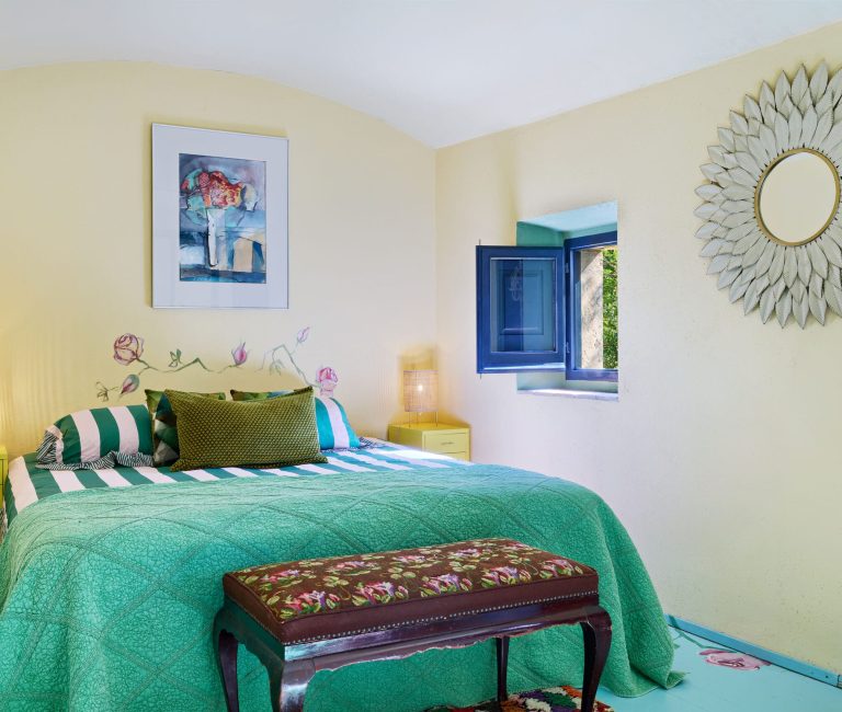 Romantische kamer Het Groen Genoegen in B&B Can Portell bij Girona