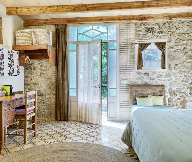 Kamer De Serre met privéterras in B&B Can Portell bij Girona