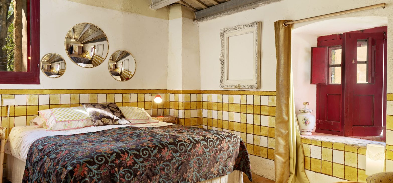Vrolijke tweepersoonskamer in Bed & Breakfast Catalonië