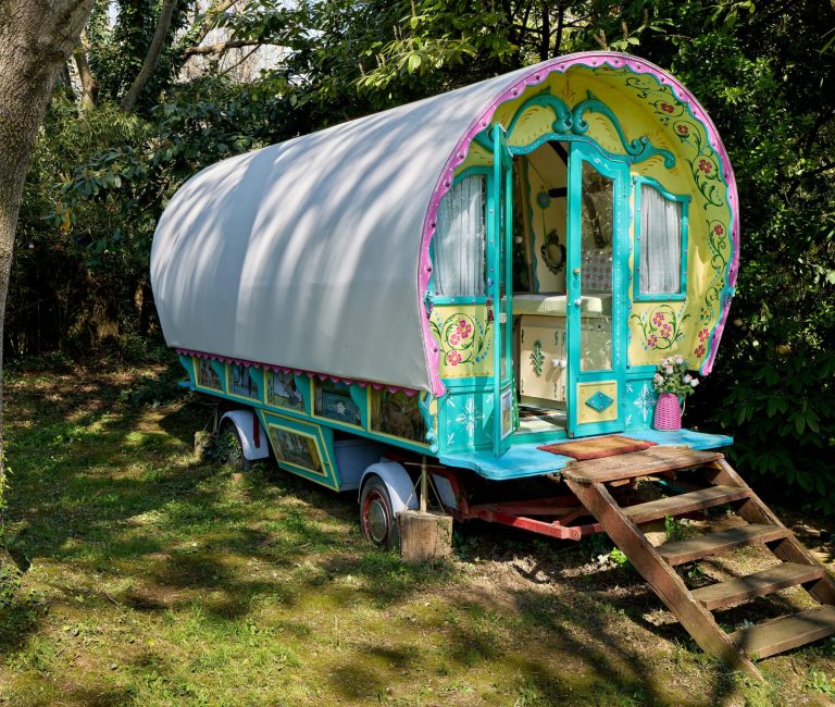 Blauwe gipsy bowtop wagen van Blauwe Weide in Spanje