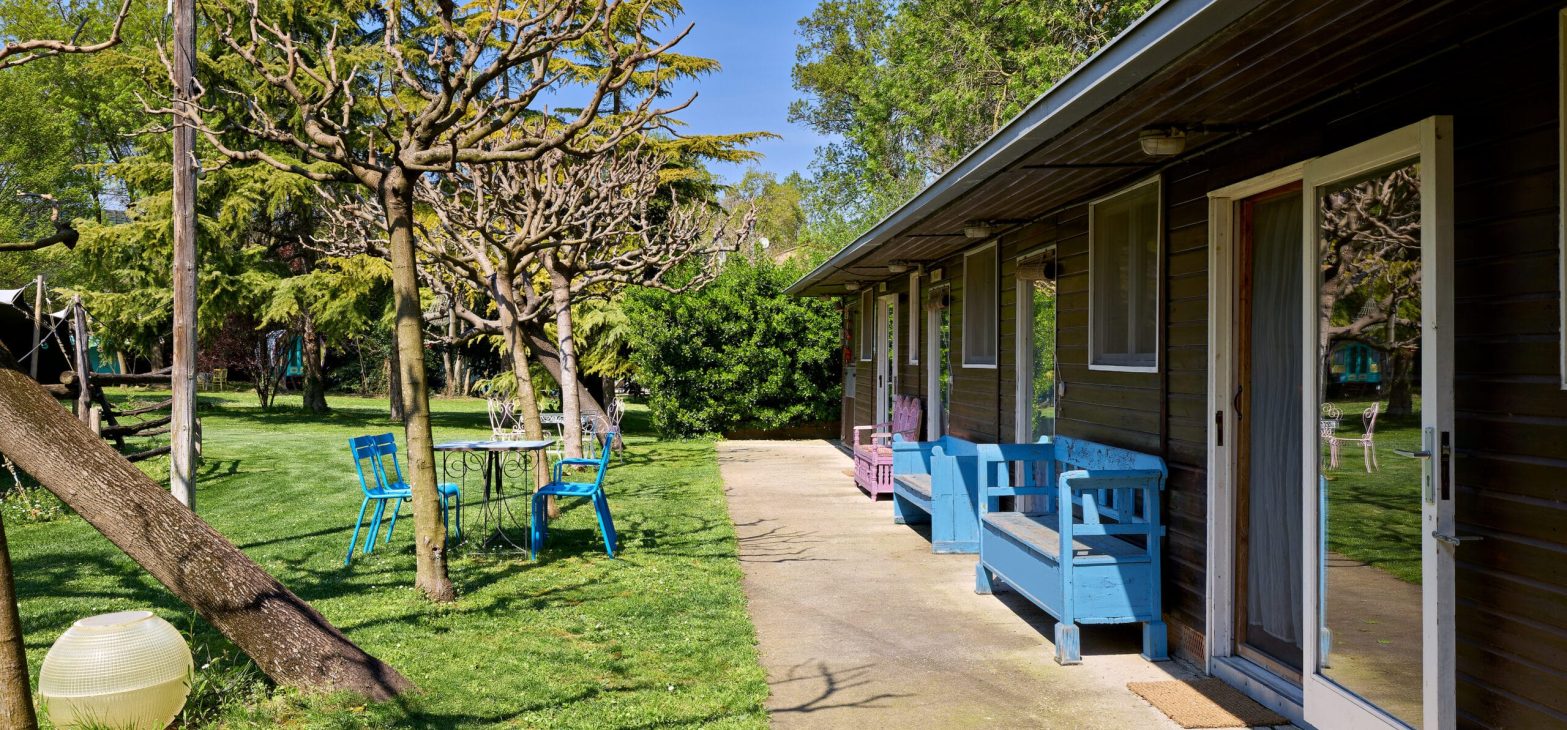 Stallen Tuin B&B Can Portell Spanje Costa Brava