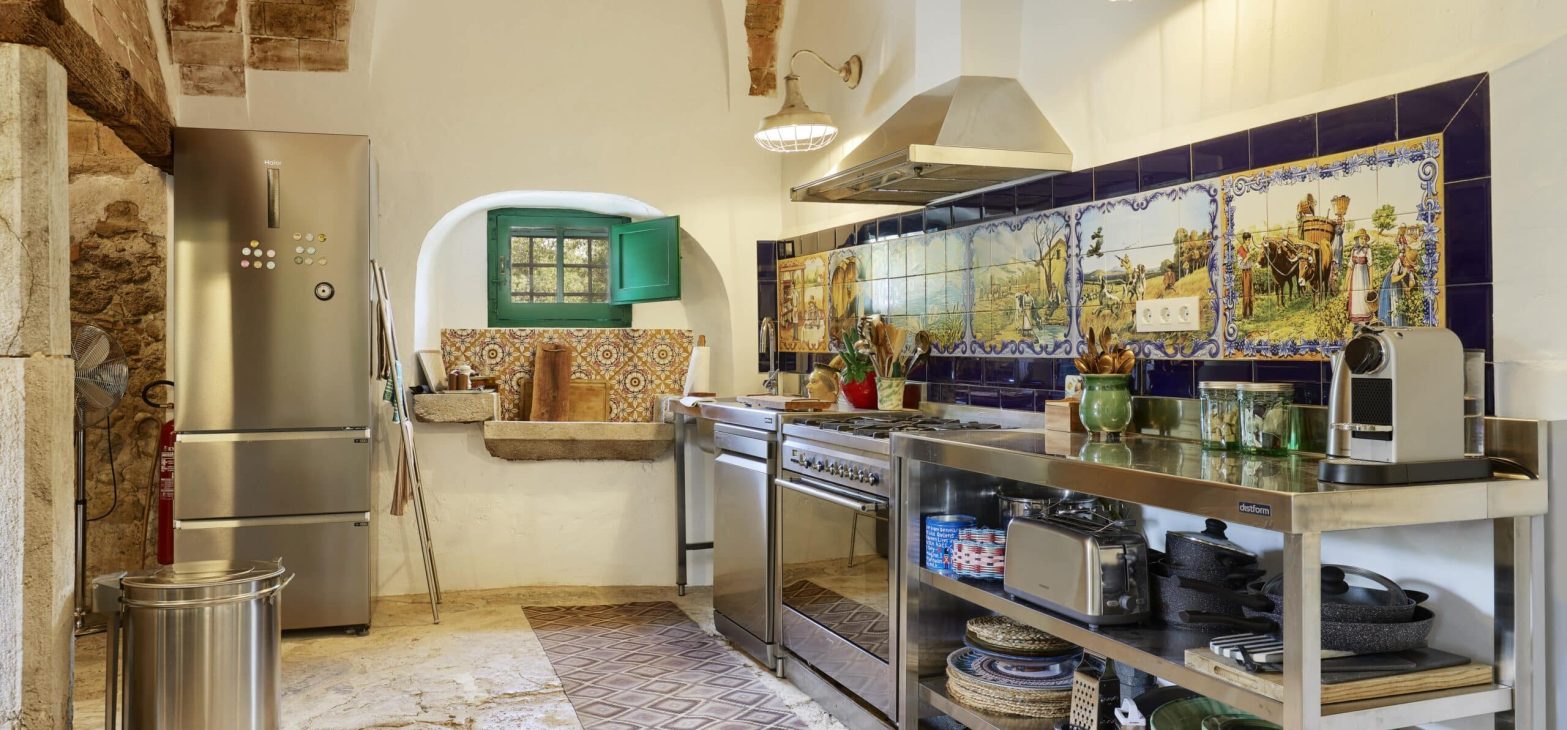 Sfeervolle keuken in Bed & Breakfast Mas Ferrer