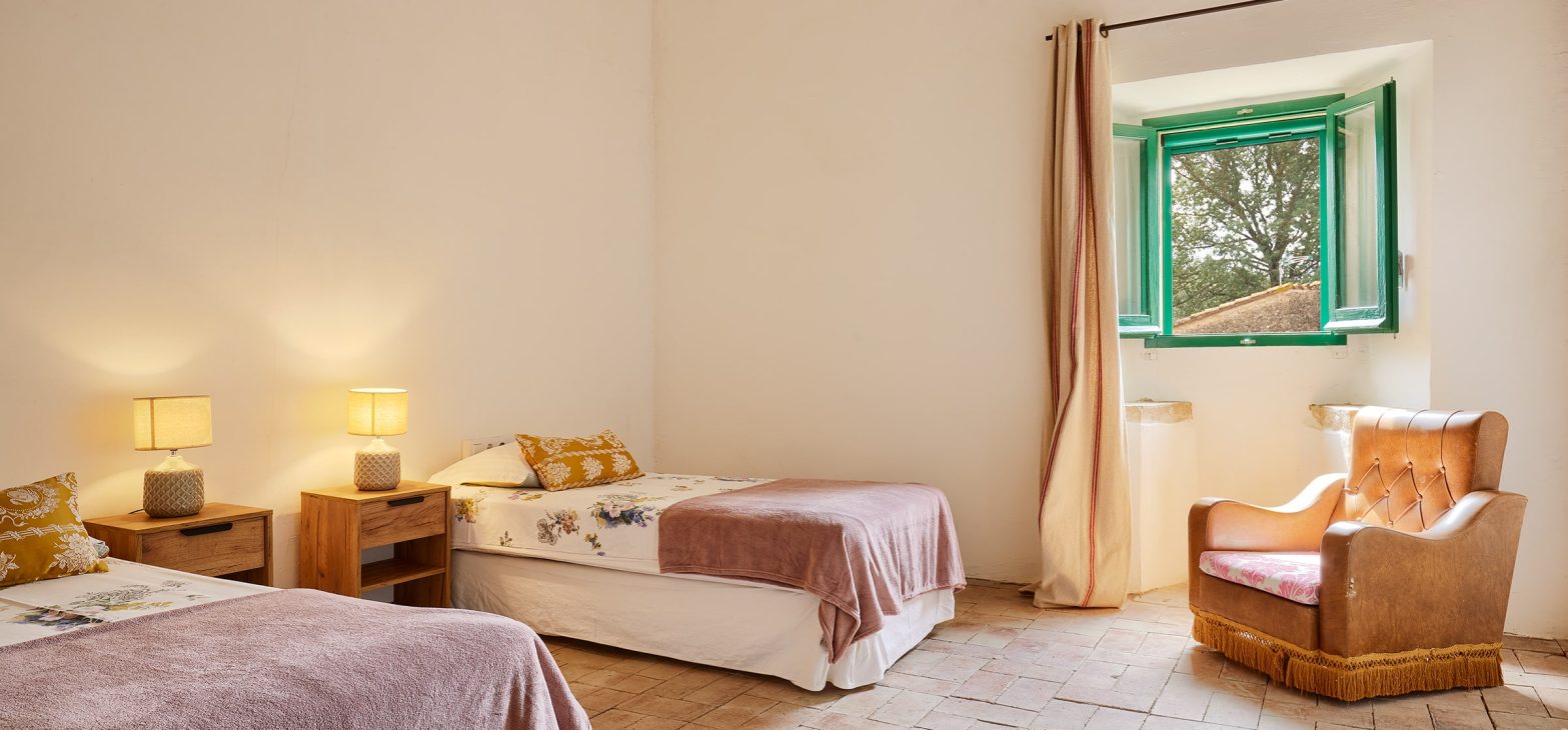 Lichte kamer II in B&B Mas Ferrer in Spanje