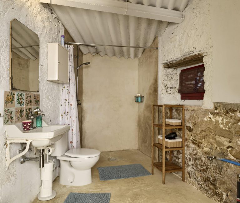Badkamer van tweepersoonskamer in Turisme Rural Girona